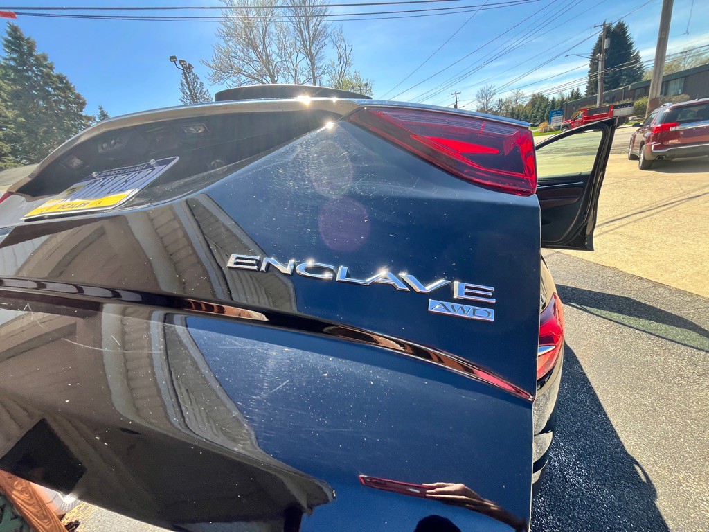 2018 Buick Enclave Image 10
