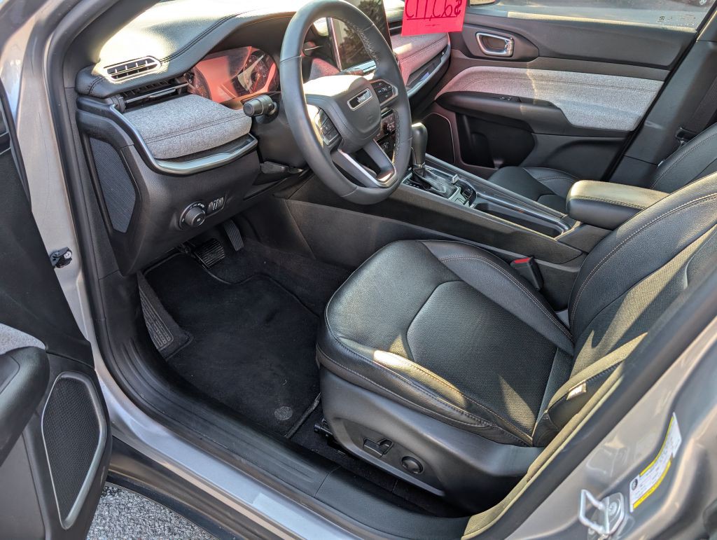 2023 Jeep Compass Image 6