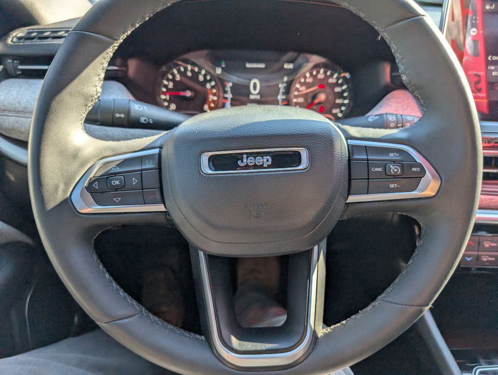 2023 Jeep Compass Image 9