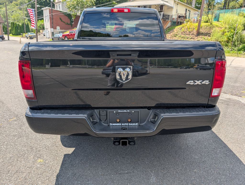 2019 RAM 1500 Image 3