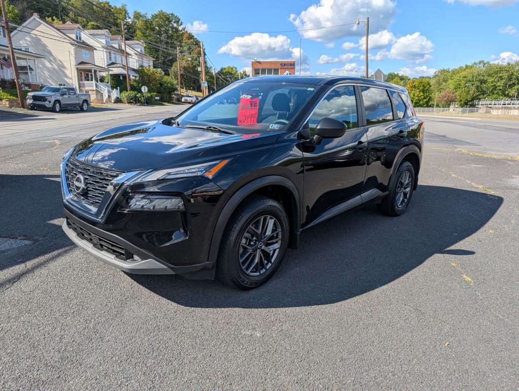 2023 Nissan Rogue Image 1