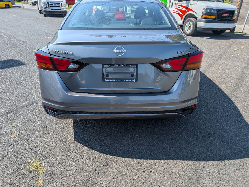 2023 Nissan Altima Image 3