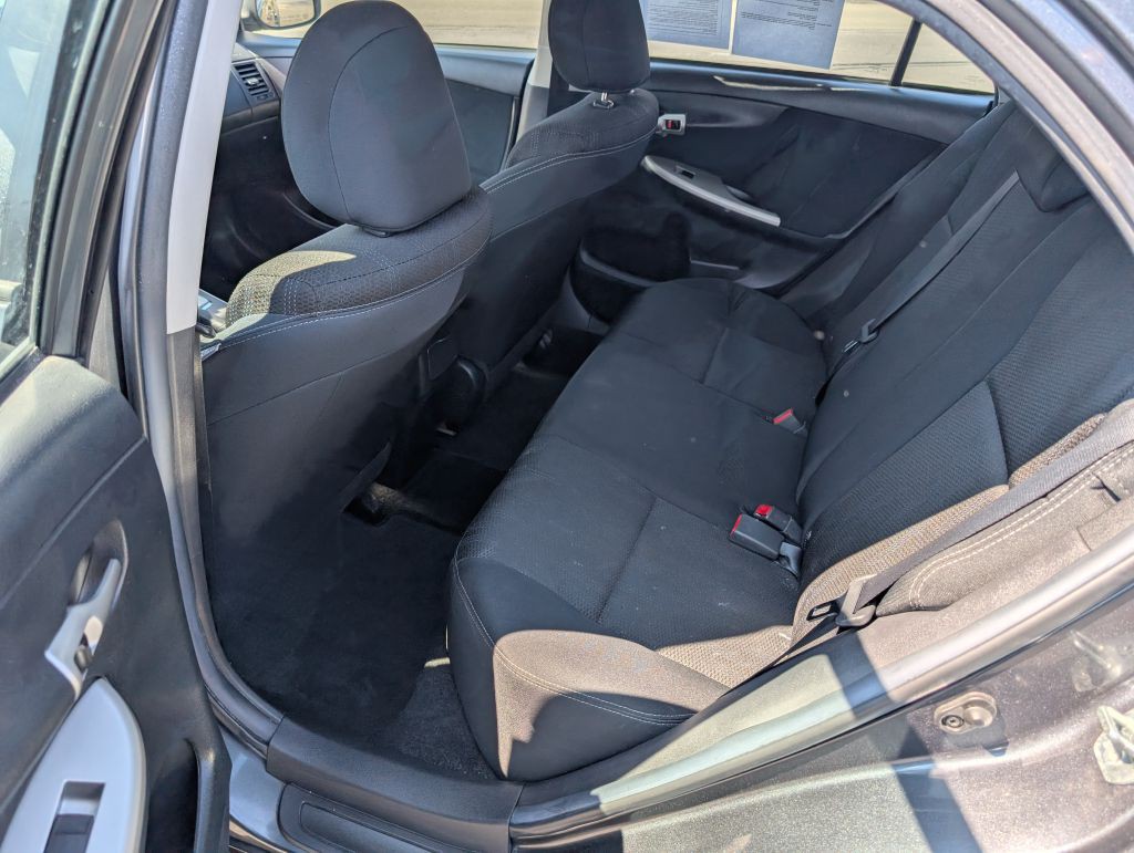 2012 Toyota Corolla Image 4