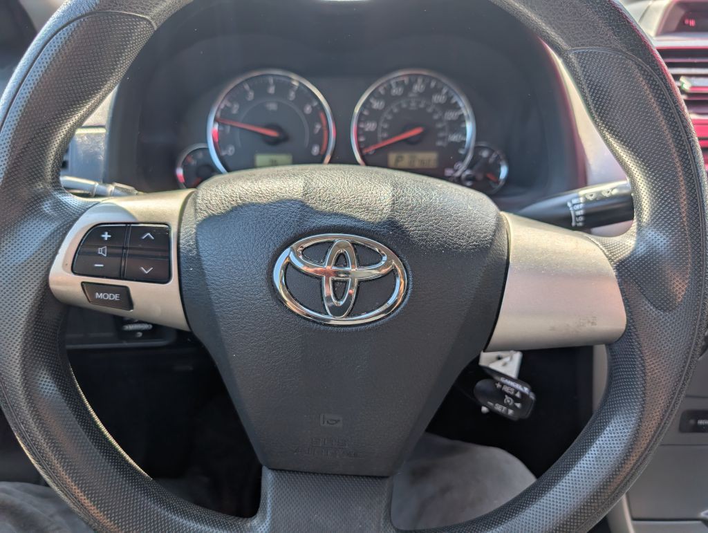 2012 Toyota Corolla Image 8