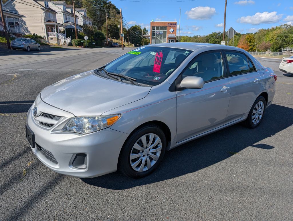 2012 Toyota Corolla Image 1