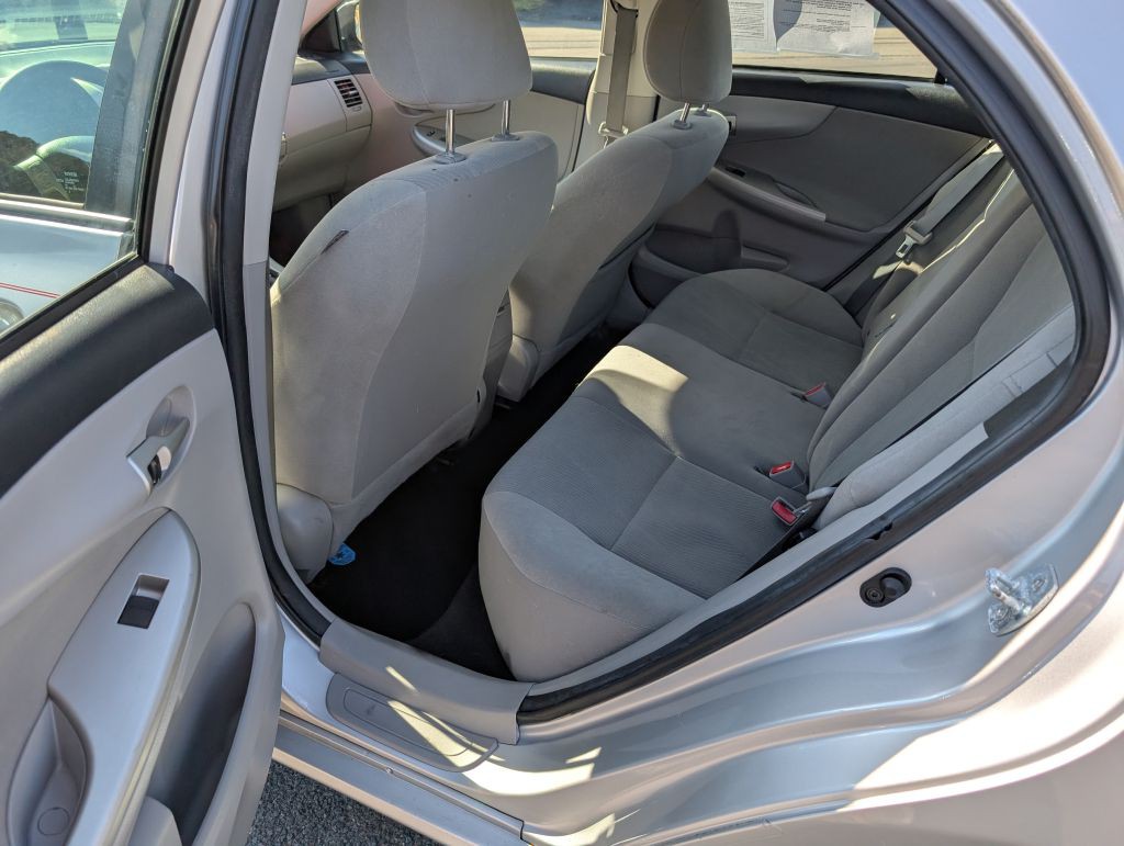 2012 Toyota Corolla Image 4