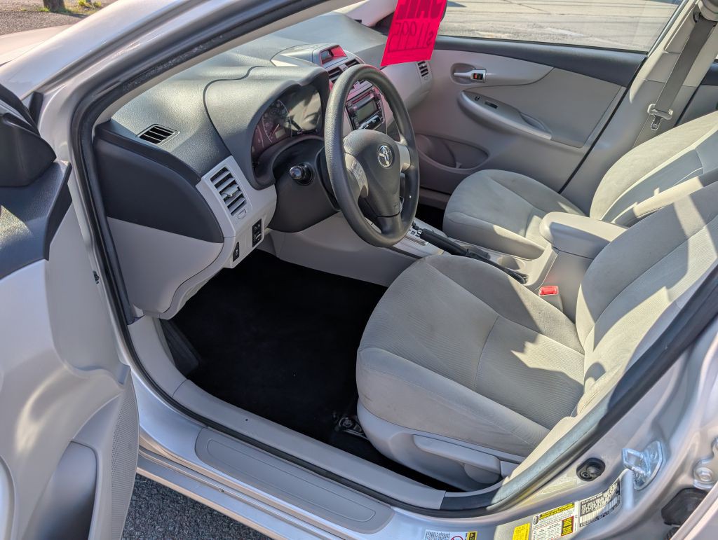 2012 Toyota Corolla Image 5