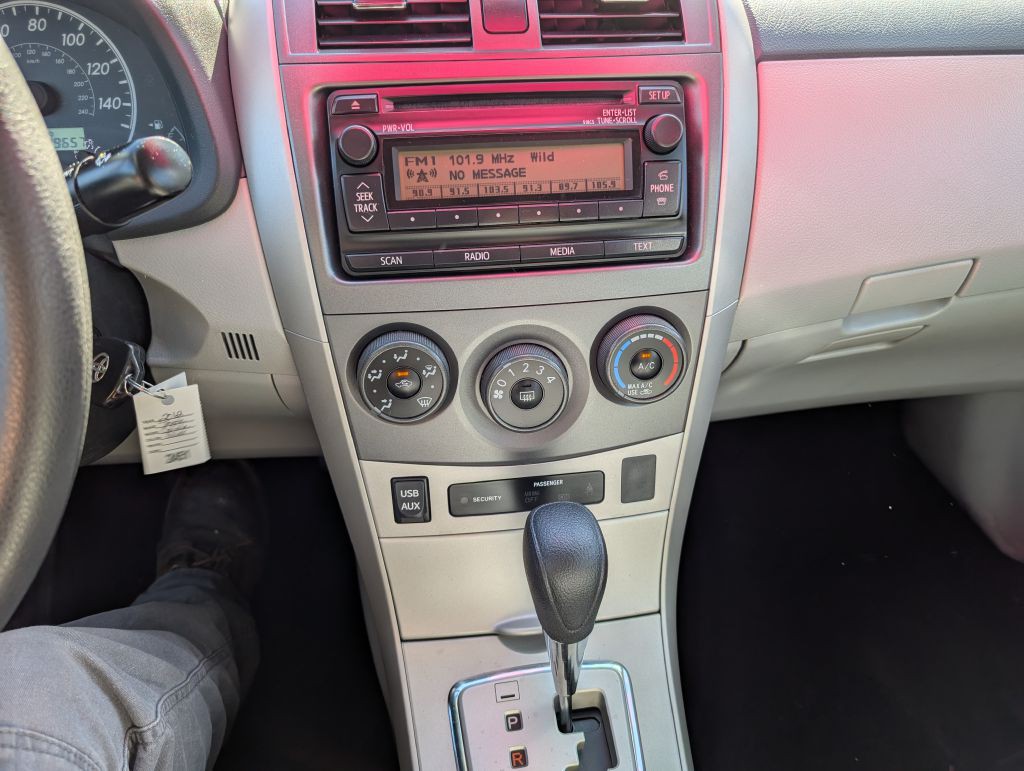 2012 Toyota Corolla Image 6