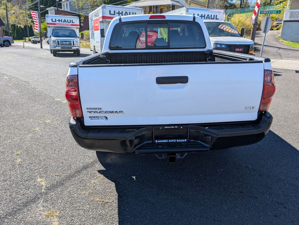 2014 Toyota Tacoma Image 3