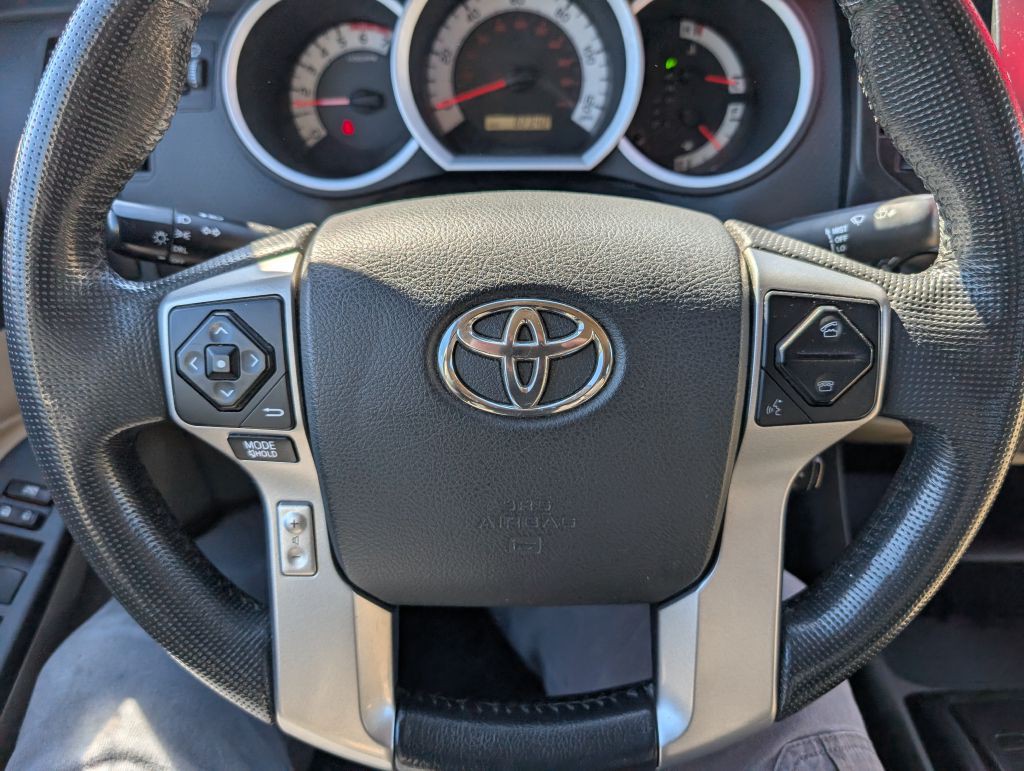 2014 Toyota Tacoma Image 9