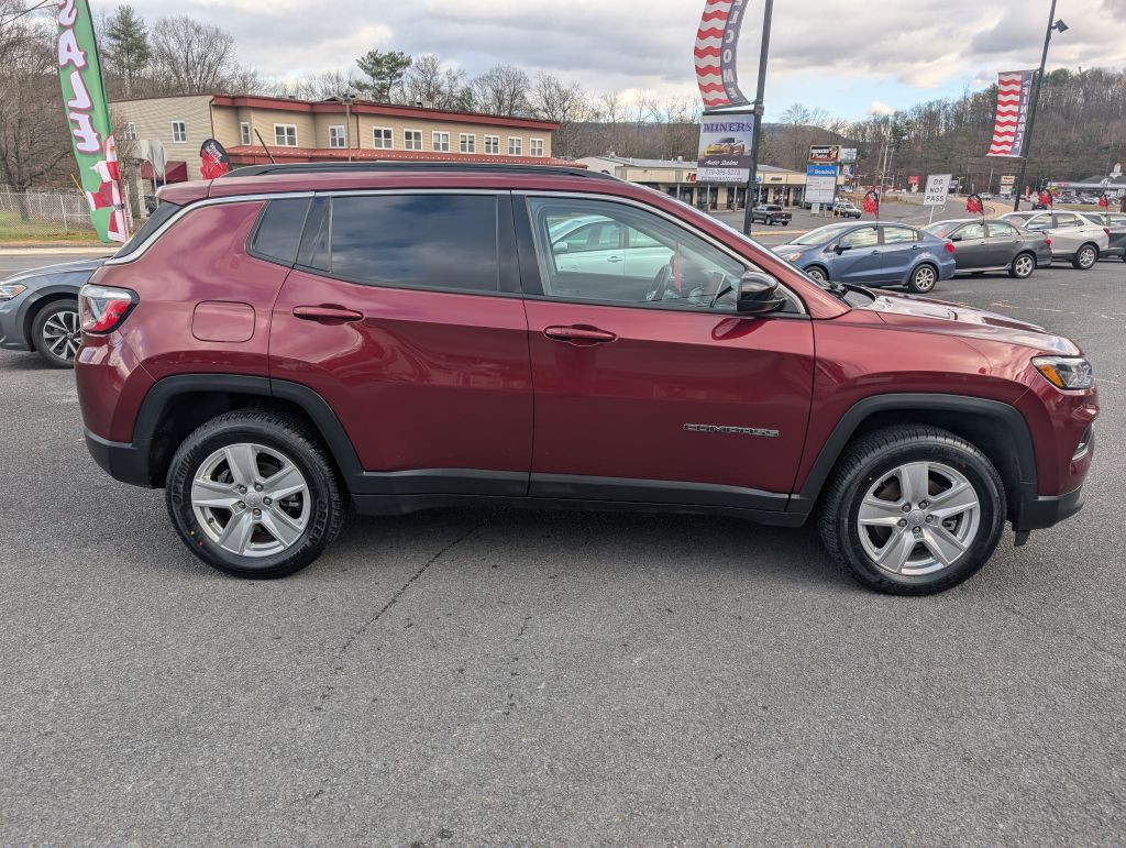 2022 Jeep Compass Image 2