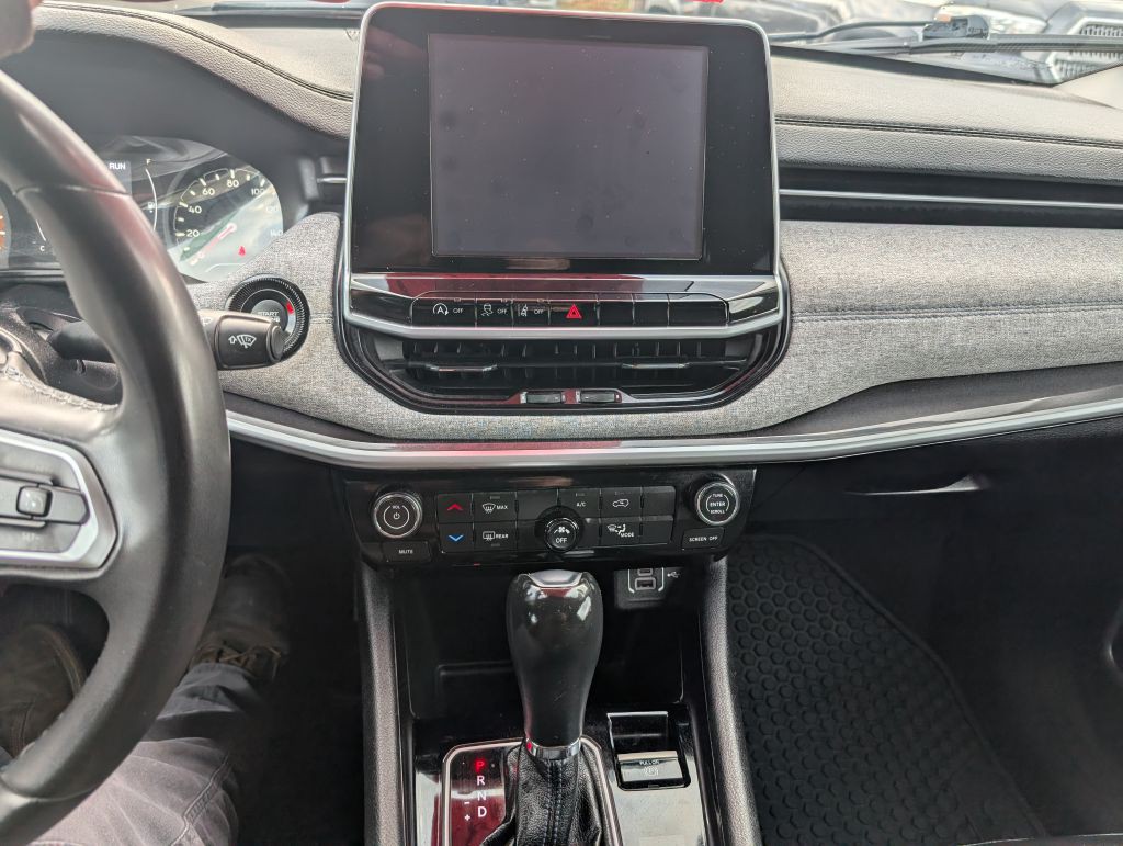 2022 Jeep Compass Image 7