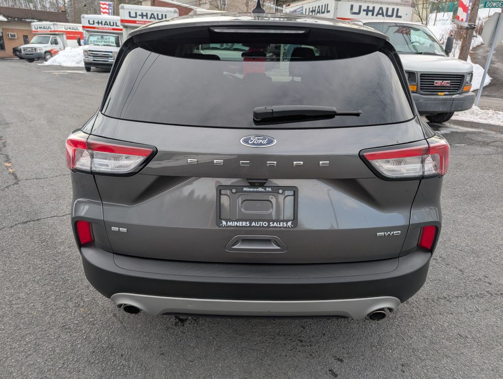 2022 Ford Escape Image 3