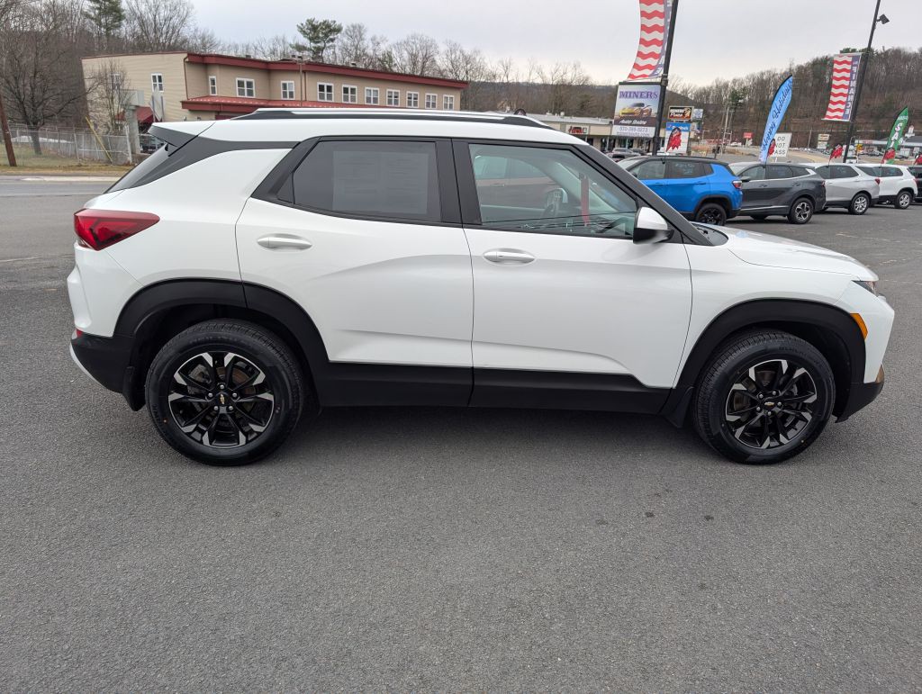 2022 Chevrolet Trailblazer Image 2