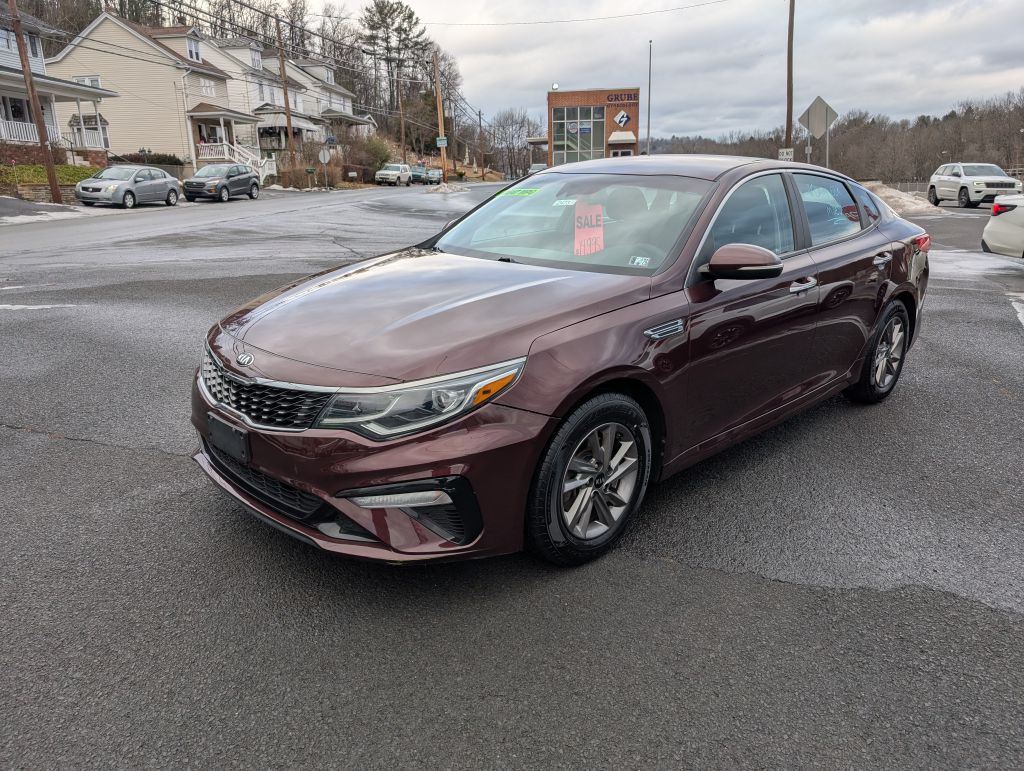 2020 Kia Optima Image 1