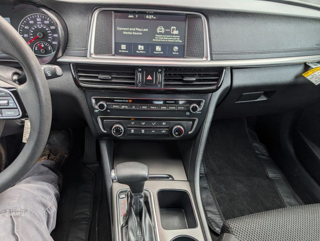 2020 Kia Optima Image 6