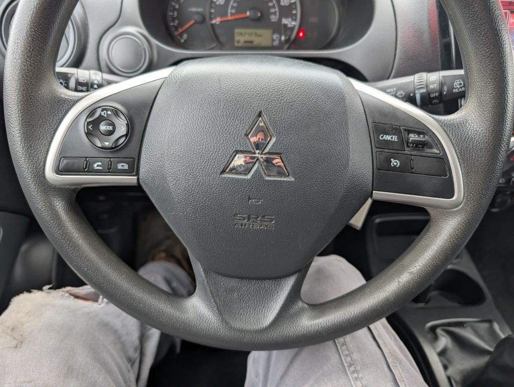 2019 Mitsubishi Mirage Image 9