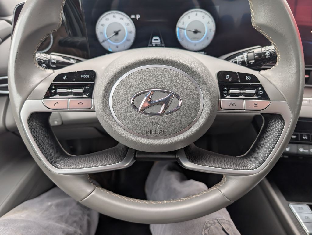 2023 Hyundai Elantra Image 8