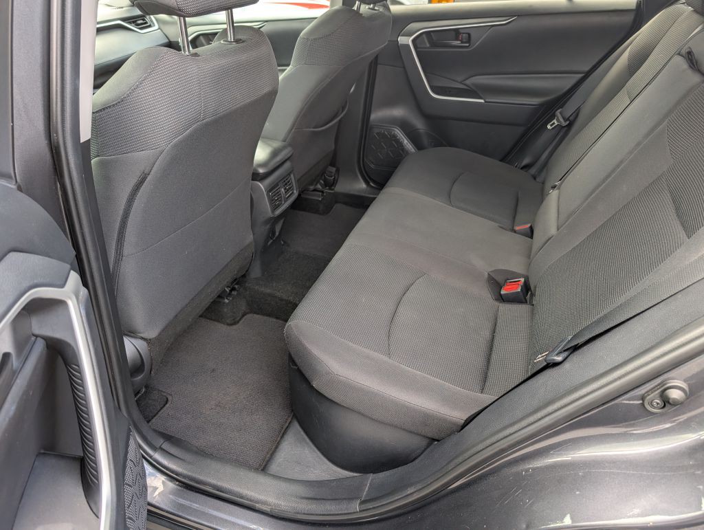 2019 Toyota Rav4 Image 4