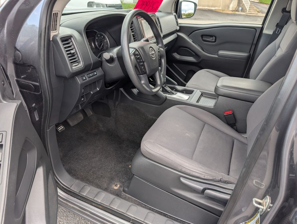 2022 Nissan Frontier Image 6