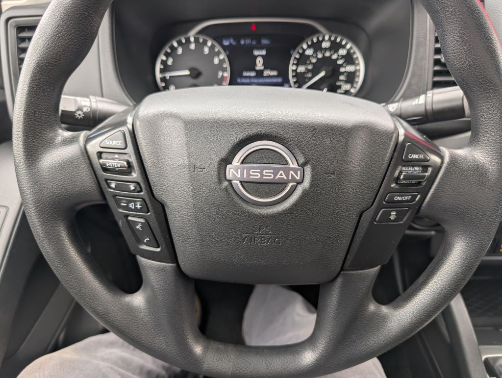 2022 Nissan Frontier Image 9