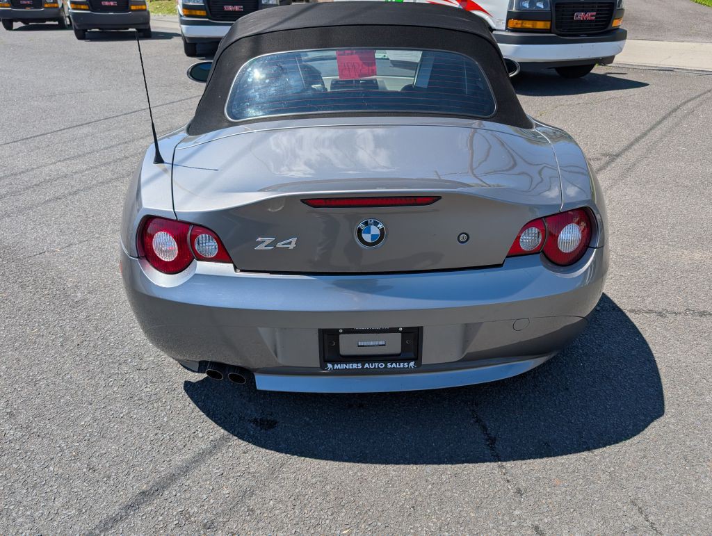 2005 BMW Z4 Image 4