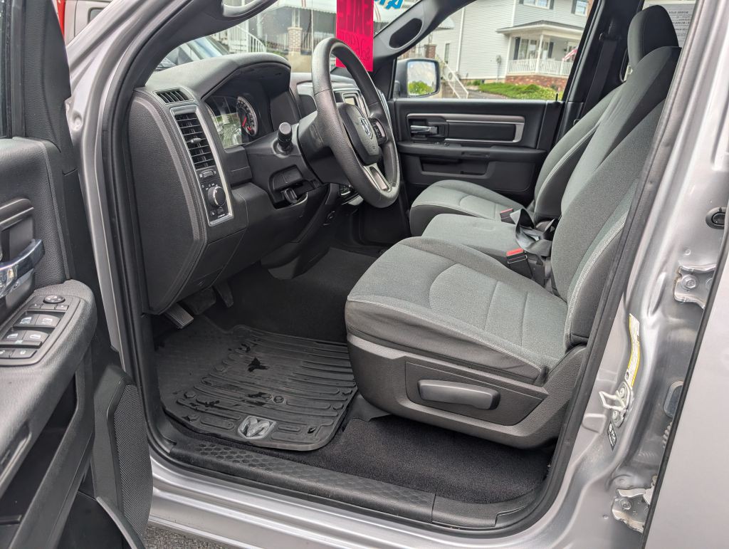 2021 RAM 1500 Image 6