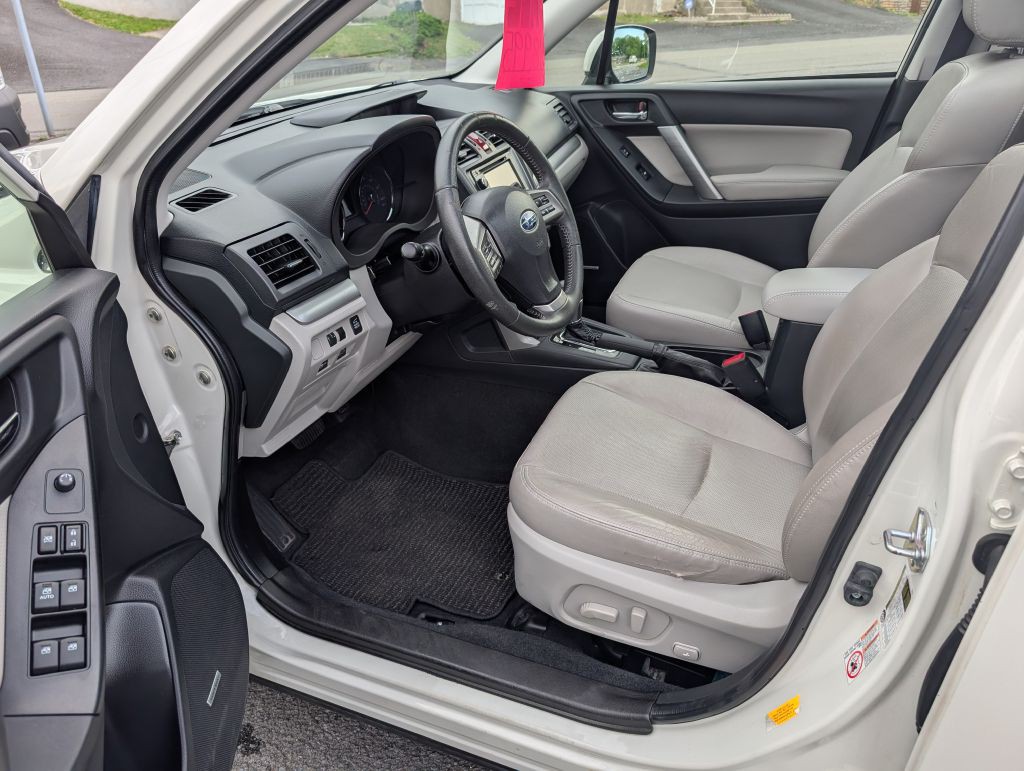 2015 Subaru Forester Image 6