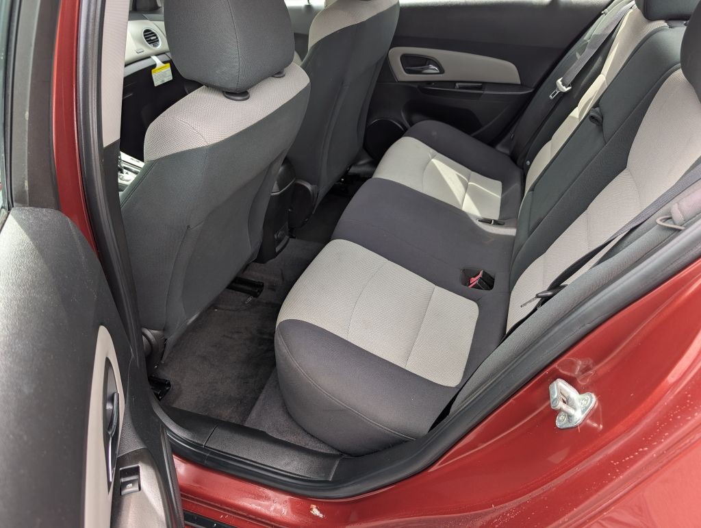 2012 Chevrolet Cruze Image 4