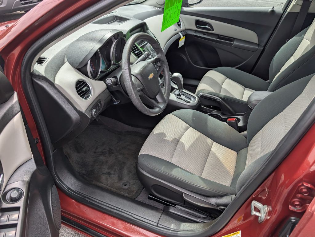 2012 Chevrolet Cruze Image 5