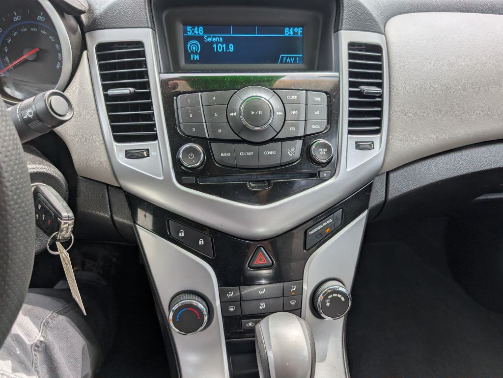 2012 Chevrolet Cruze Image 6