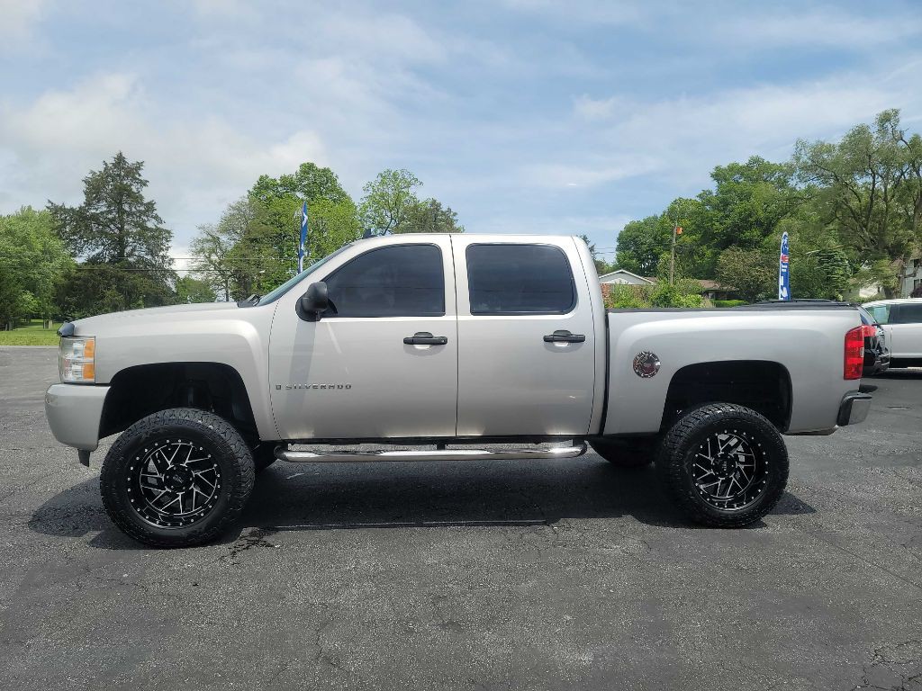 2008 Chevrolet Silverado 1500 Image 2