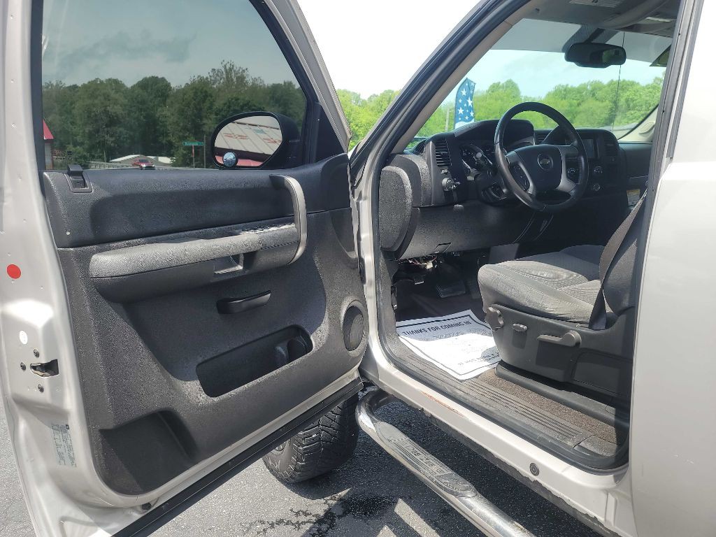 2008 Chevrolet Silverado 1500 Image 13