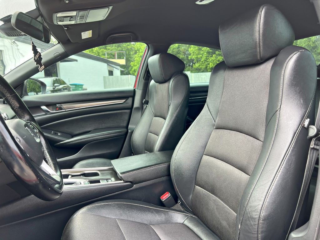 2019 Honda Accord Image 9