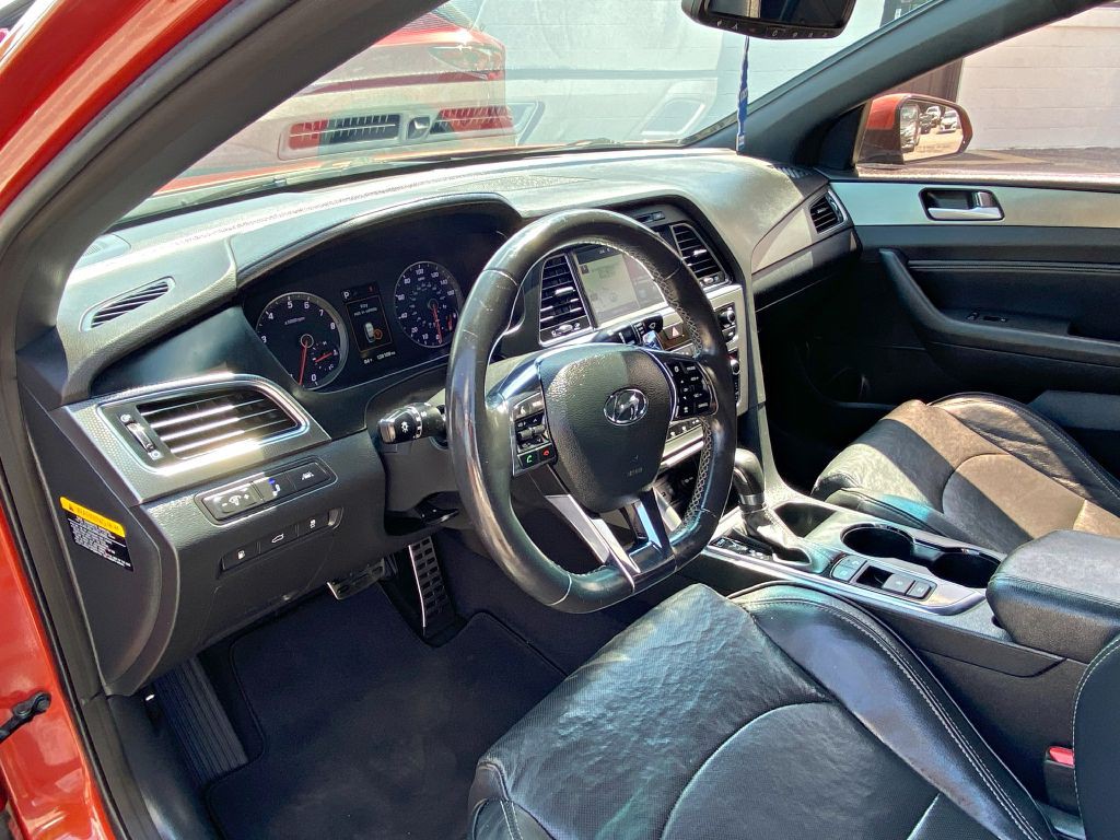 2015 Hyundai Sonata Image 8