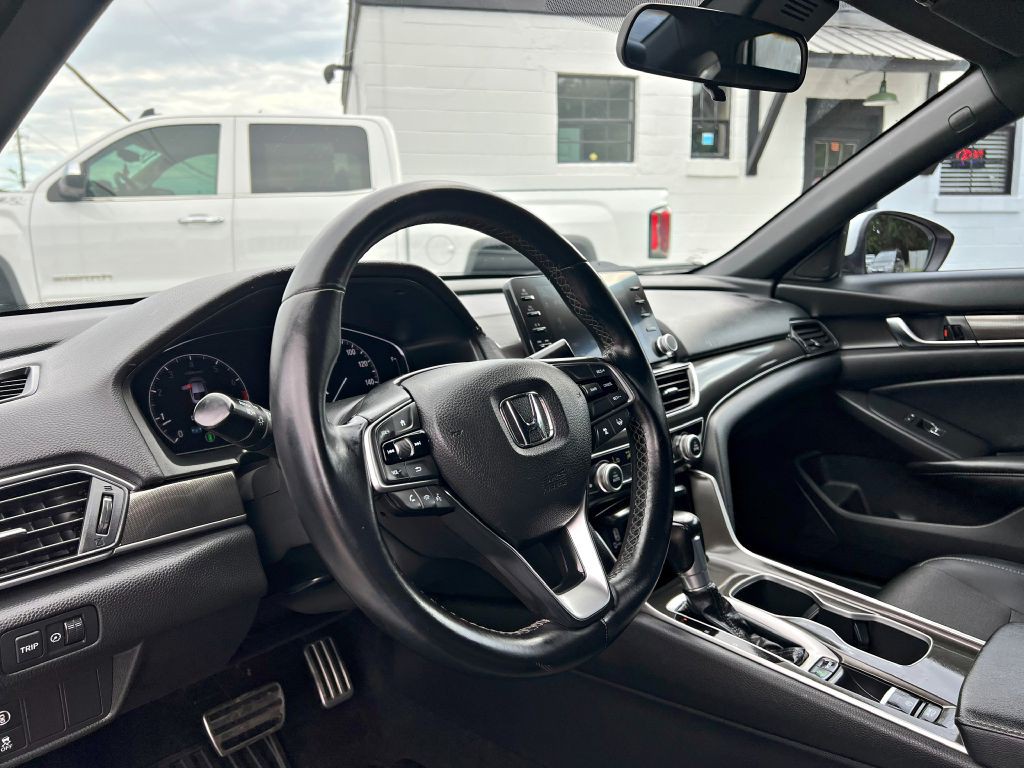 2018 Honda Accord Image 8