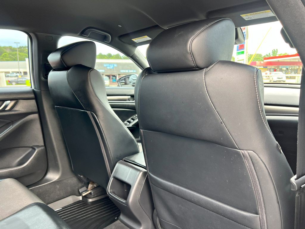2018 Honda Accord Image 12