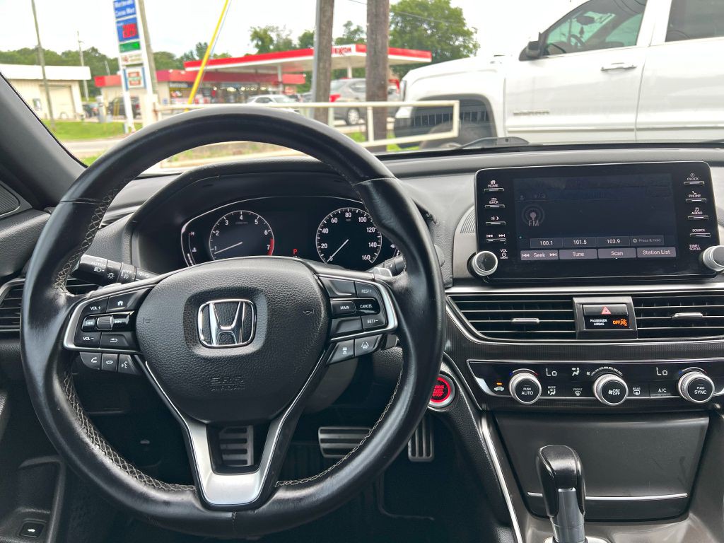 2018 Honda Accord Image 16