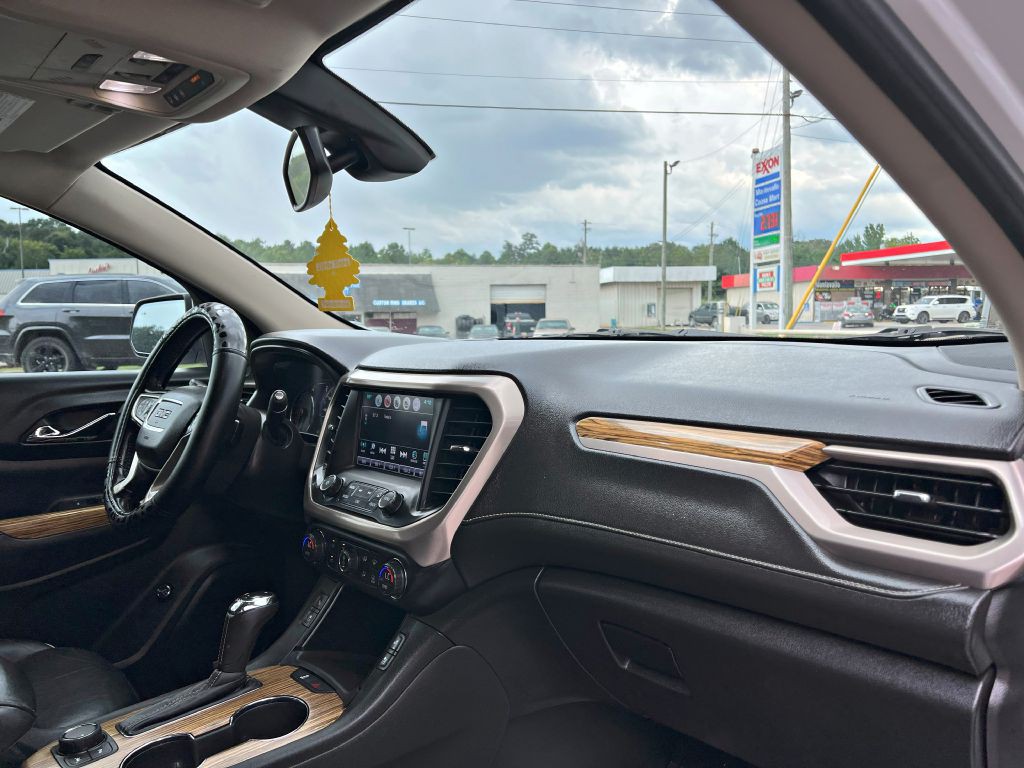 2017 GMC Acadia Image 15