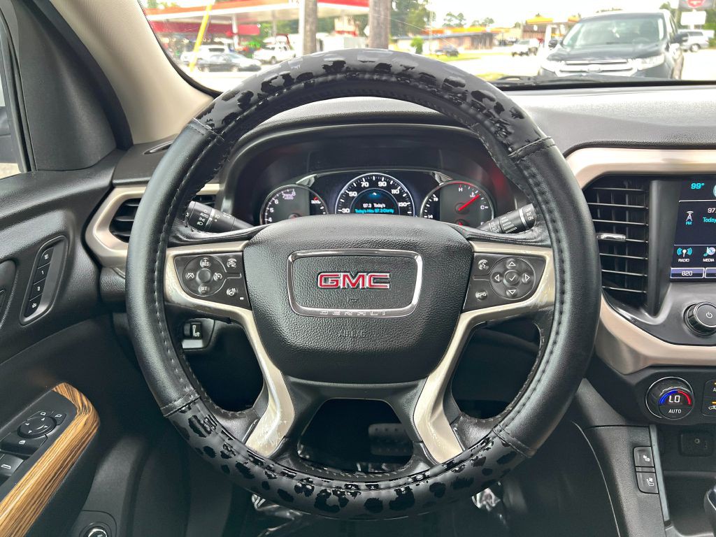 2017 GMC Acadia Image 19