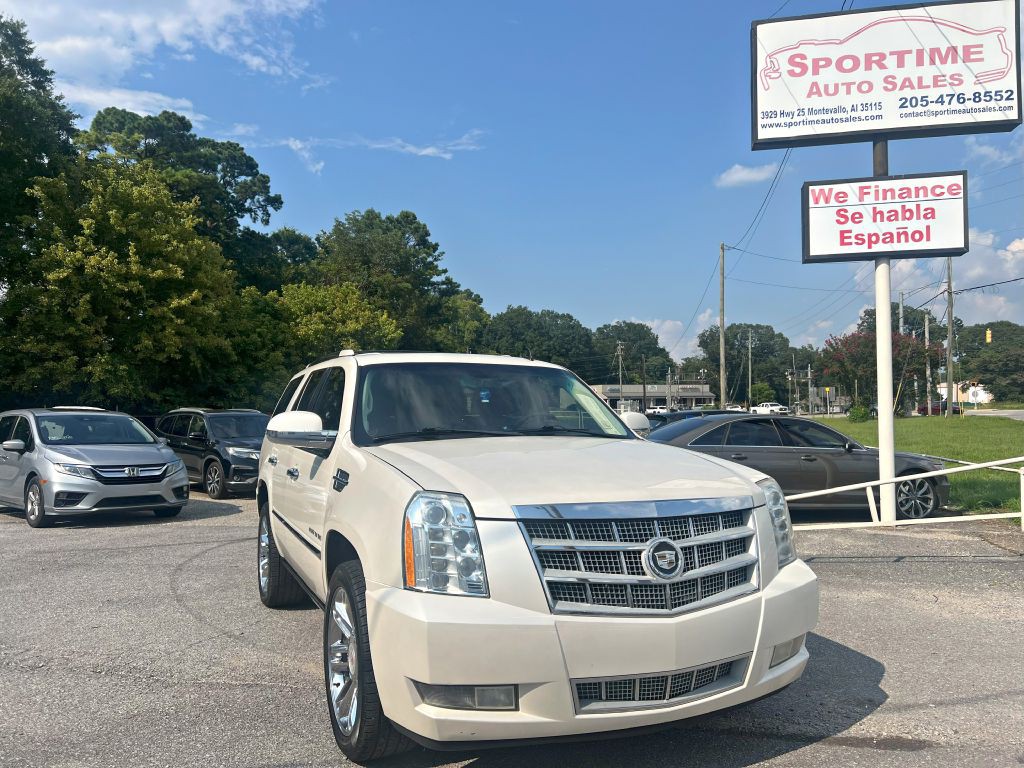 2012 Cadillac Escalade Image 1