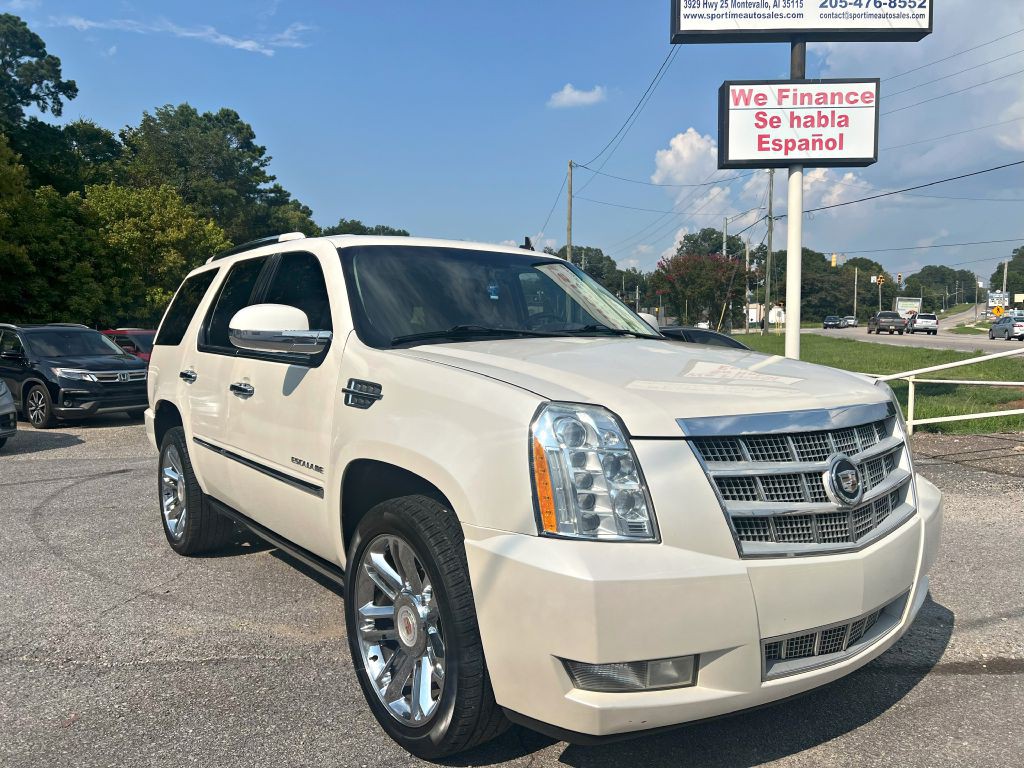 2012 Cadillac Escalade Image 2