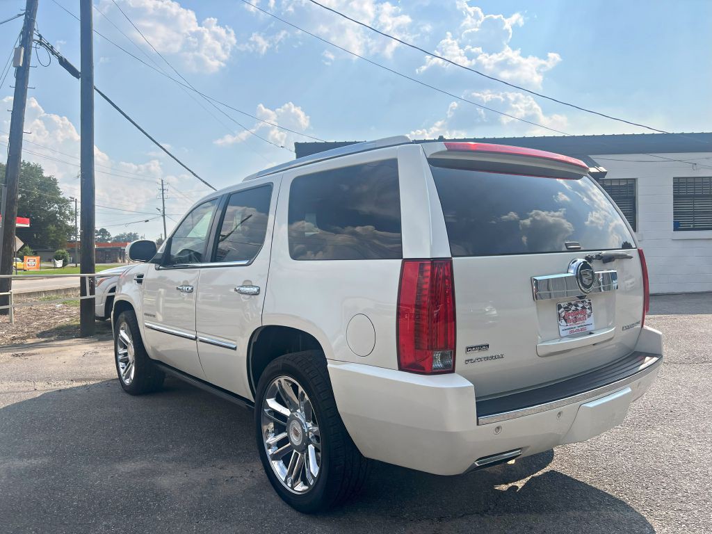 2012 Cadillac Escalade Image 5