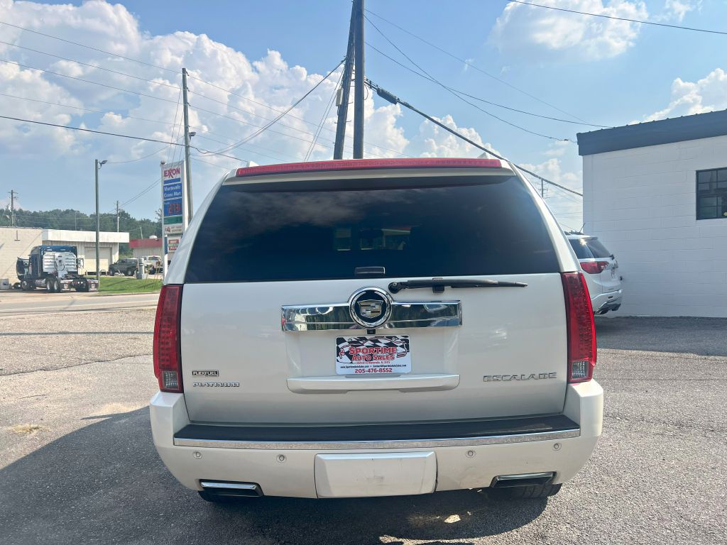 2012 Cadillac Escalade Image 6
