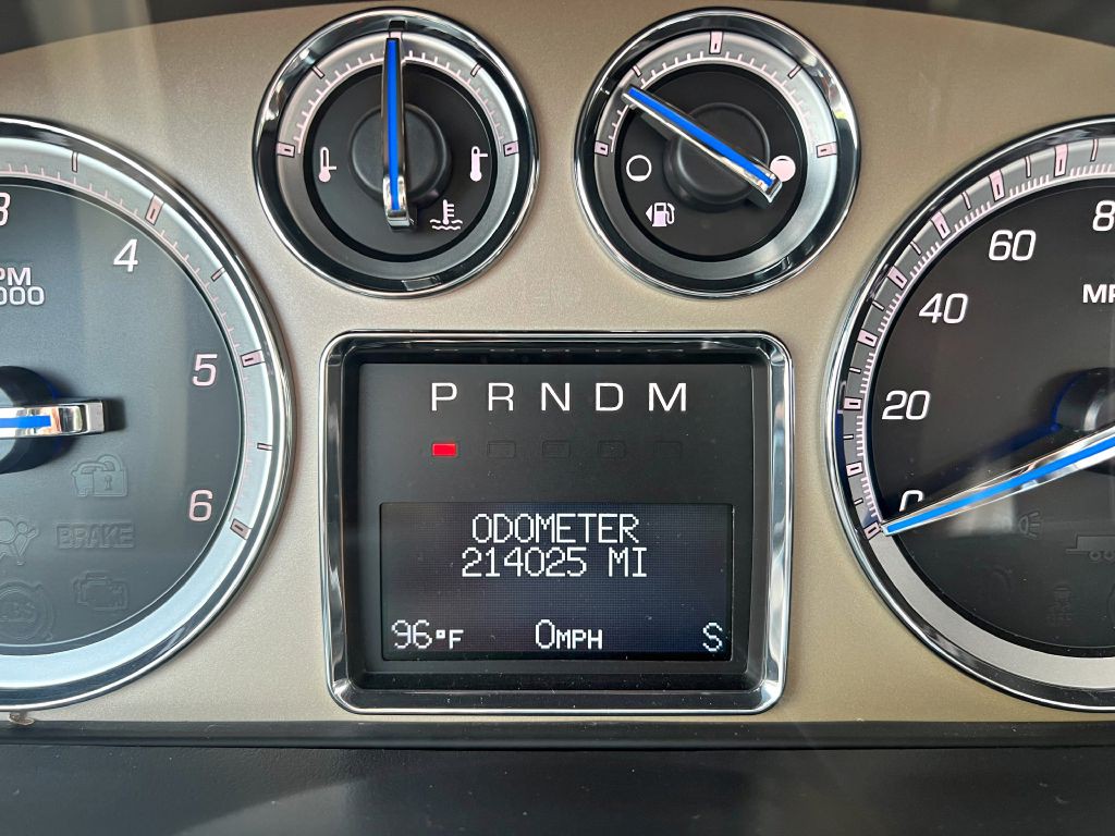 2012 Cadillac Escalade Image 20