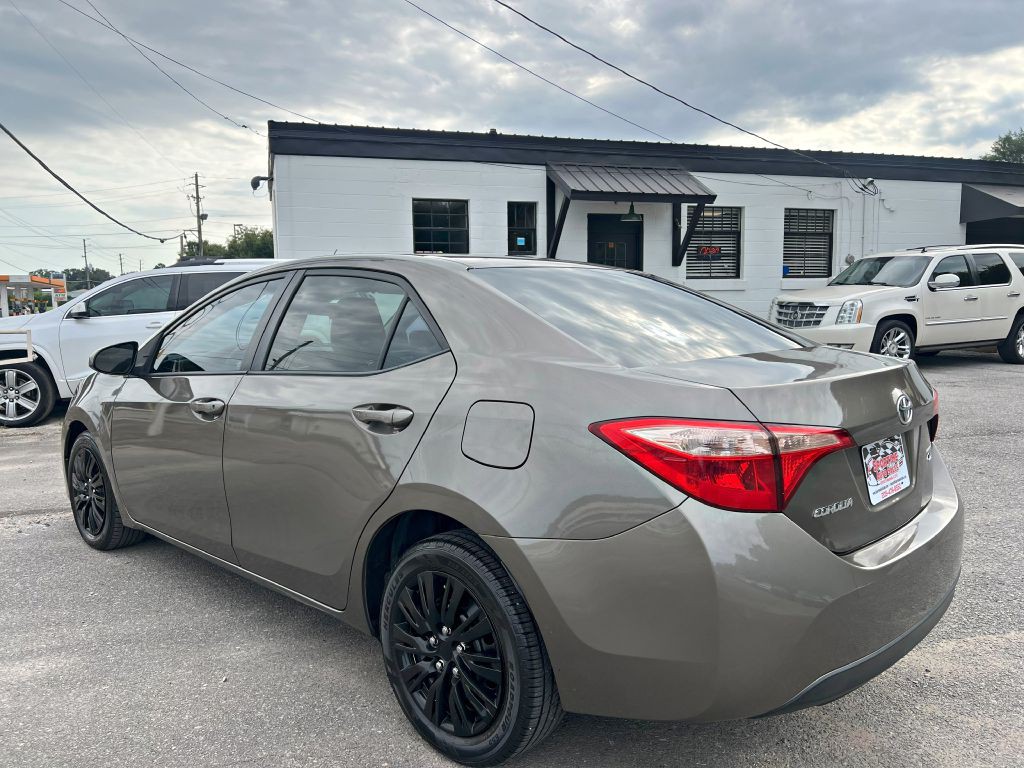 2017 Toyota Corolla Image 5