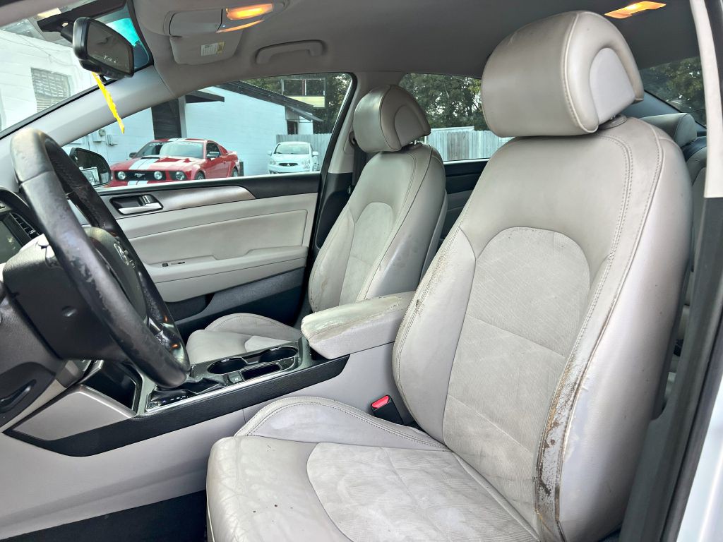 2016 Hyundai Sonata Image 9