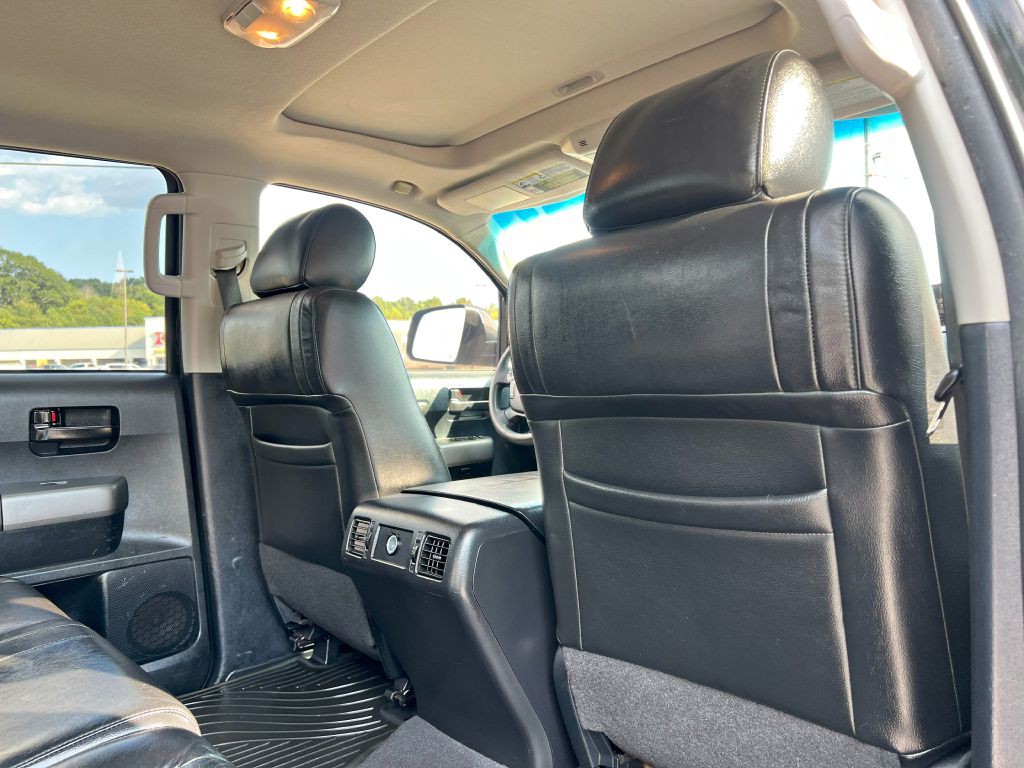 2010 Toyota Tundra Image 12