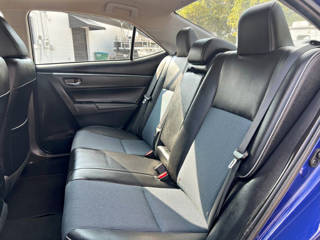 2015 Toyota Corolla Image 11