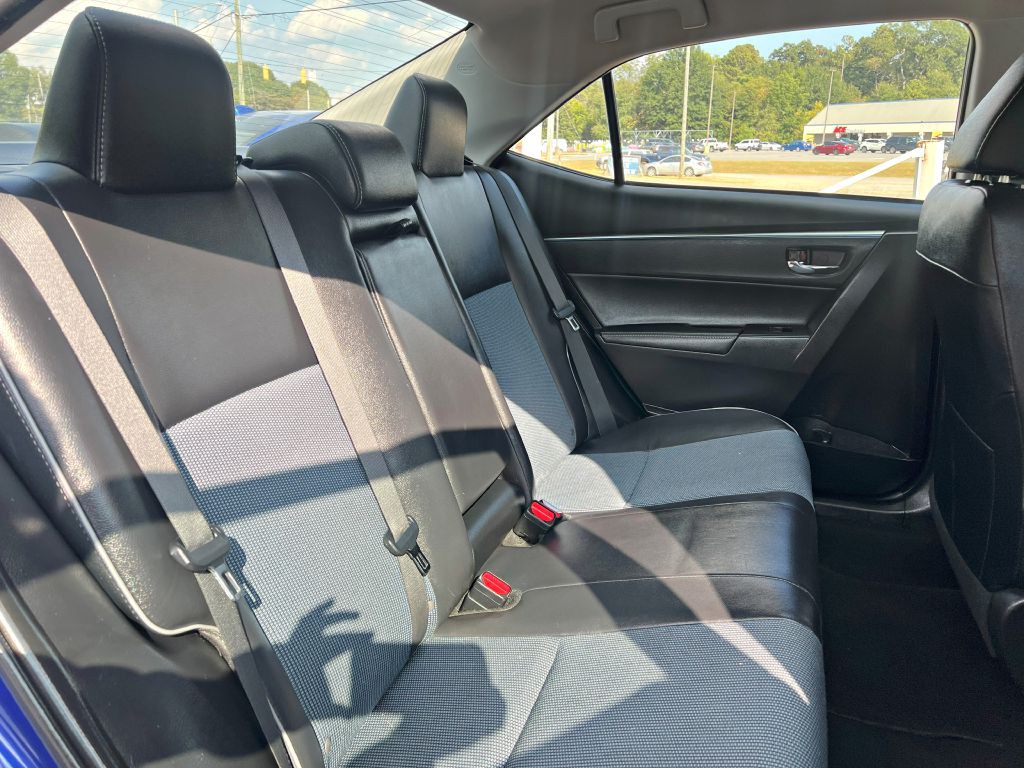 2015 Toyota Corolla Image 13